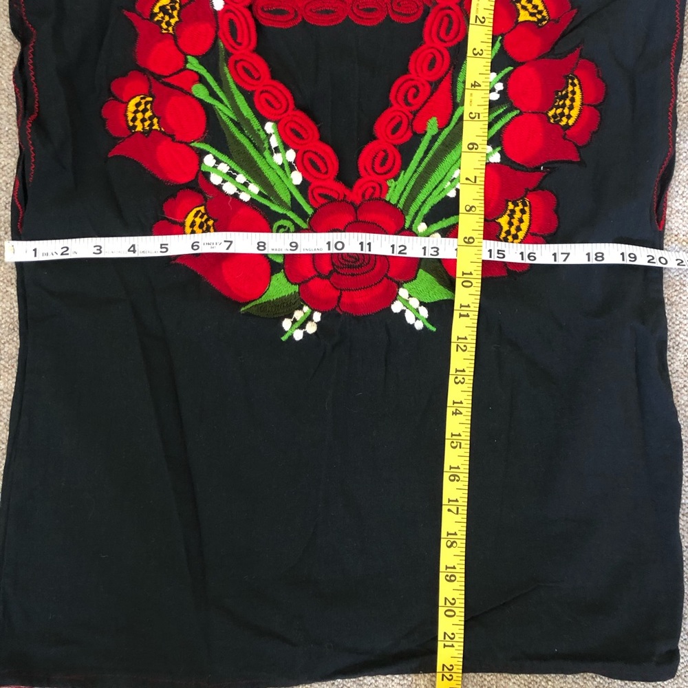 Embroidered cotton shirts